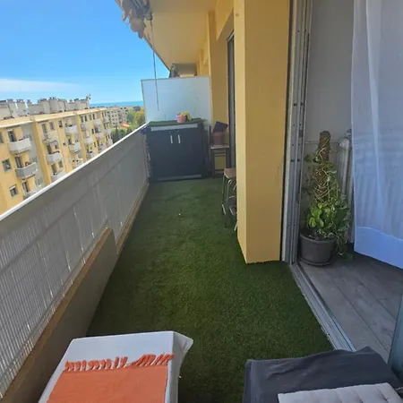 Avec Paking Apartment
